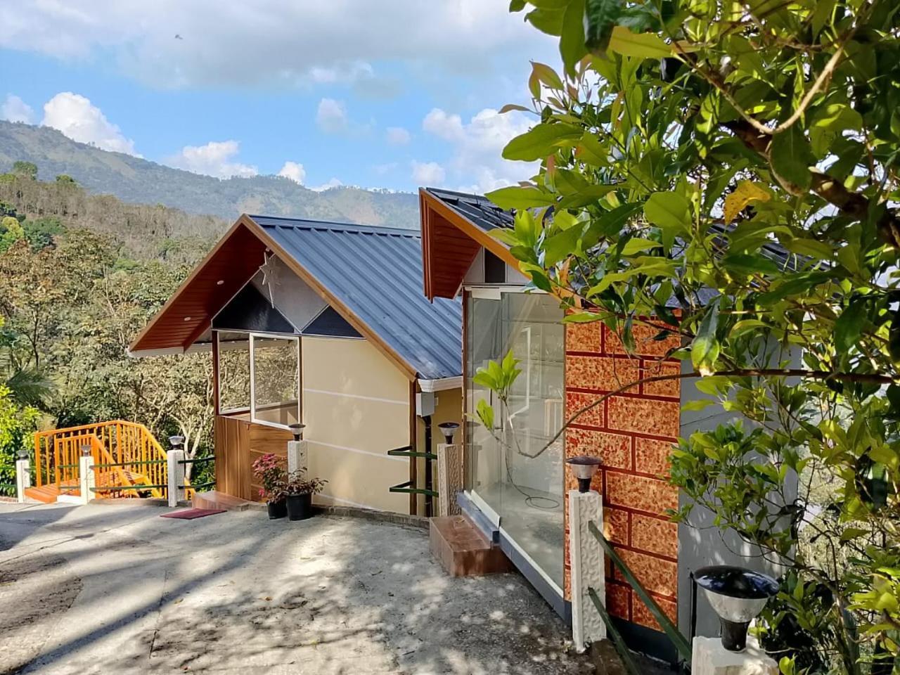Cloudscape Homestay Pīrmed Exterior foto